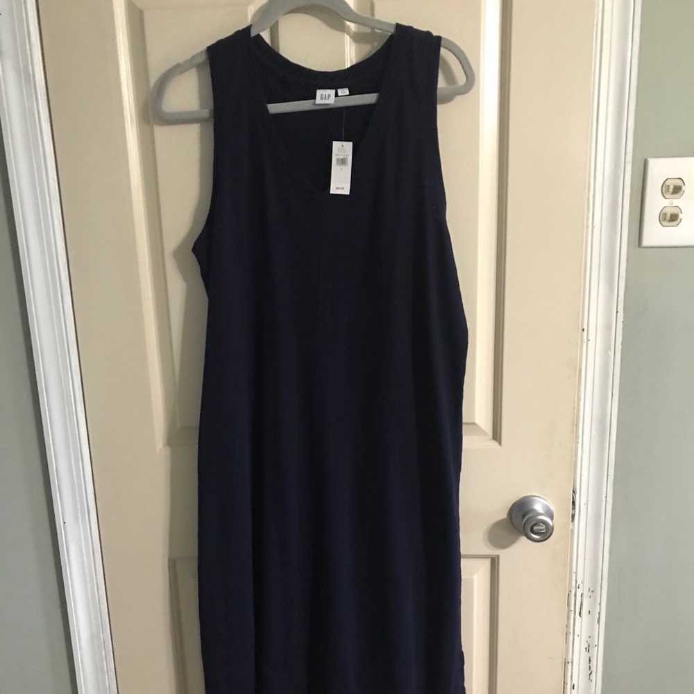 GAP V-Neck Maxi Dress